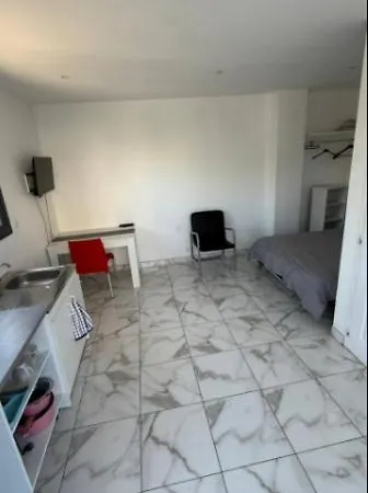 Dans * بيربينيو